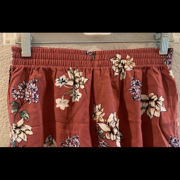 NWT Lottie Moss, Super Comfy Lightweight Salmon Pink Shorts - Picture 3 of 8